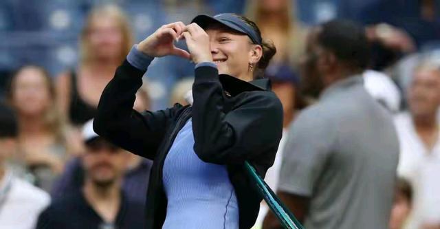 开局便取得, 献了顶级网, 莫娃击败斯 开局便取得, 献了顶级网, 莫娃击败斯