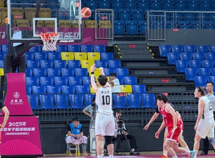 末节辽宁女, uvC