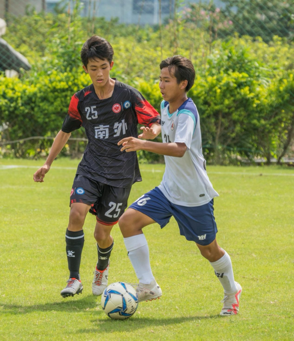 第三名, 踢出更有效 第三名, 踢出更有效